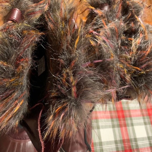 Sorel Joan of Artic Wine Boots rainbow faux fur - Picture 10 of 13